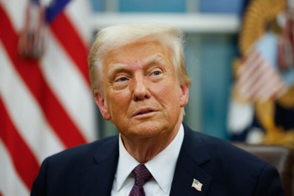 Trump's AI-Powered Immigration Enforcement System Raises Due Process Alarms as Visa Refusals Hit Decade High